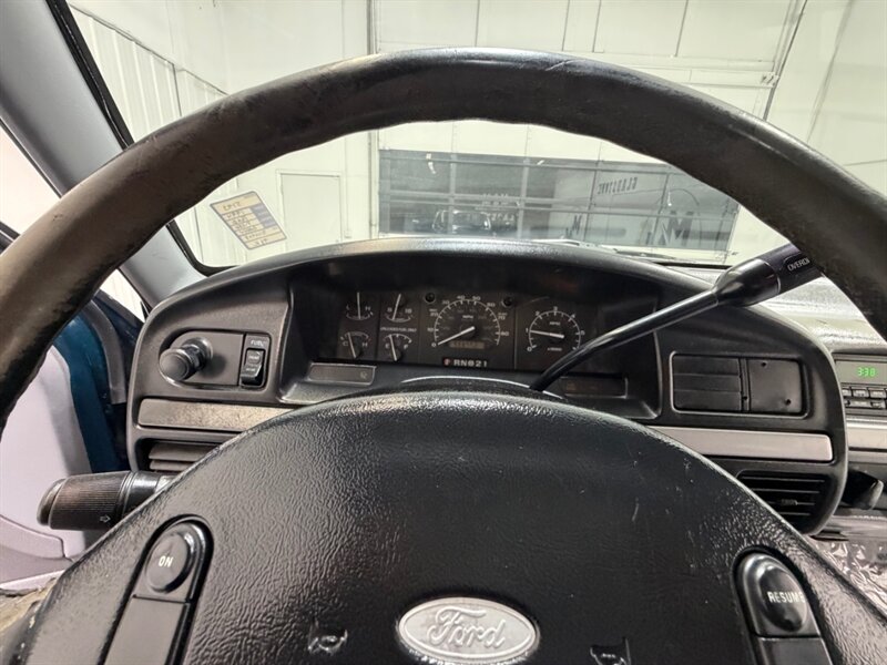 1994 Ford F-250 XLT Super Duty 4X4 7.5L V8 / ZERO RUST / 98K MILES /LONG BED - Photo 39 - Gladstone, OR 97027