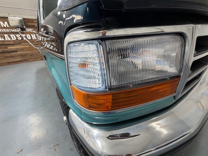 1994 Ford F-250 XLT Super Duty 4X4 7.5L V8 / ZERO RUST / 98K MILES /LONG BED - Photo 28 - Gladstone, OR 97027