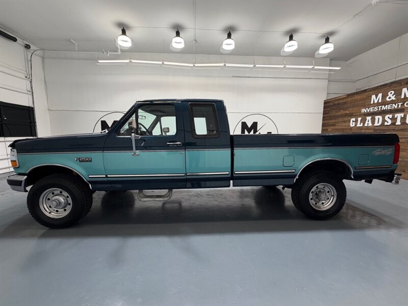 1994 Ford F-250 XLT Super Duty 4X4 7.5L V8 / ZERO RUST / 98K MILES /LONG BED - Photo 3 - Gladstone, OR 97027