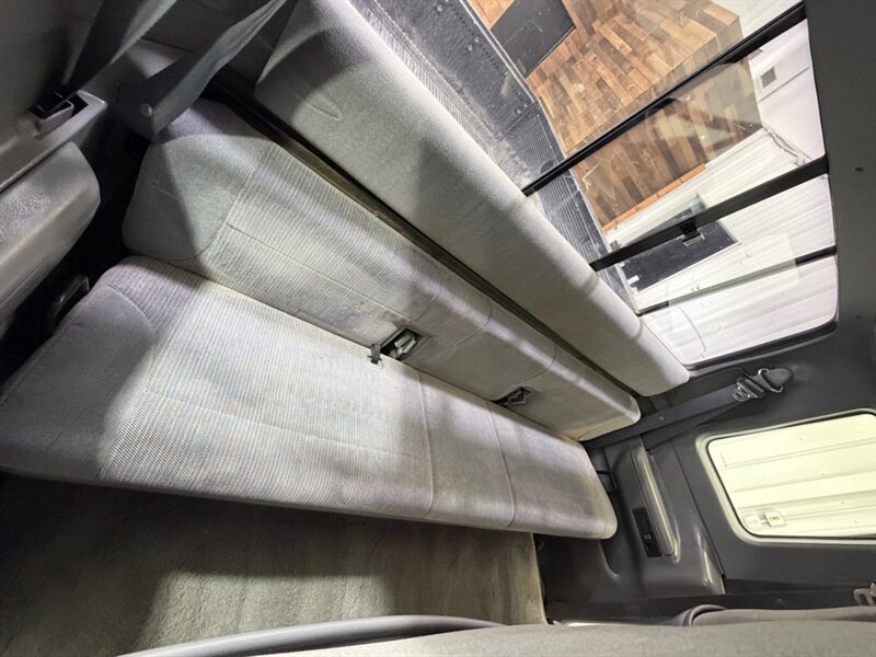1994 Ford F-250 XLT Super Duty 4X4 7.5L V8 / ZERO RUST / 98K MILES /LONG BED - Photo 35 - Gladstone, OR 97027