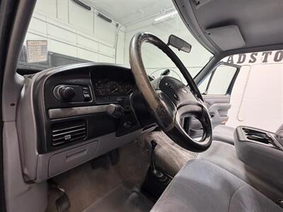 1994 Ford F-250 XLT Super Duty 4X4 7.5L V8 / ZERO RUST / 98K MILES  /LONG BED - Photo 34 - Gladstone, OR 97027