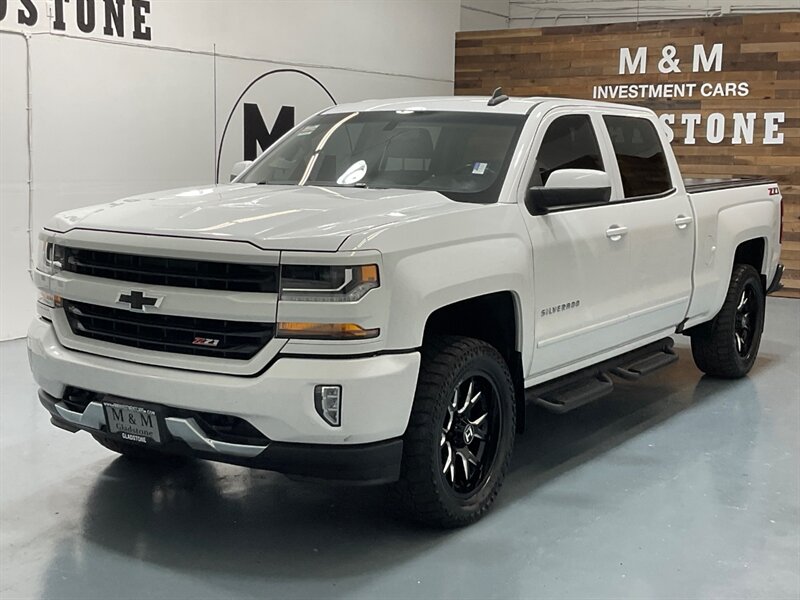 2018 Chevrolet Silverado 1500 LT Z71 Crew Cab 4X4 / 5.3L V8 / 1-OWNER/ 82K Miles  / LOCAL TRUCK w. ZERO RUST - Photo 1 - Gladstone, OR 97027