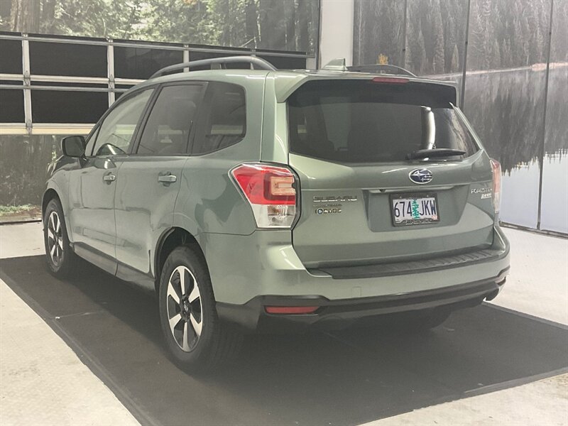 2017 Subaru Forester 2.5i Premium SUV / Panoramic Sunroof /Leather Seat  / Heated seats / Backup Camera / BRAND NEW TIRES / 64,000 MILES - Photo 7 - Gladstone, OR 97027