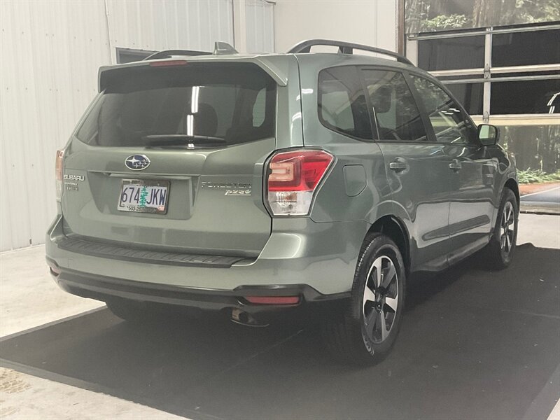 2017 Subaru Forester 2.5i Premium SUV / Panoramic Sunroof /Leather Seat  / Heated seats / Backup Camera / BRAND NEW TIRES / 64,000 MILES - Photo 8 - Gladstone, OR 97027