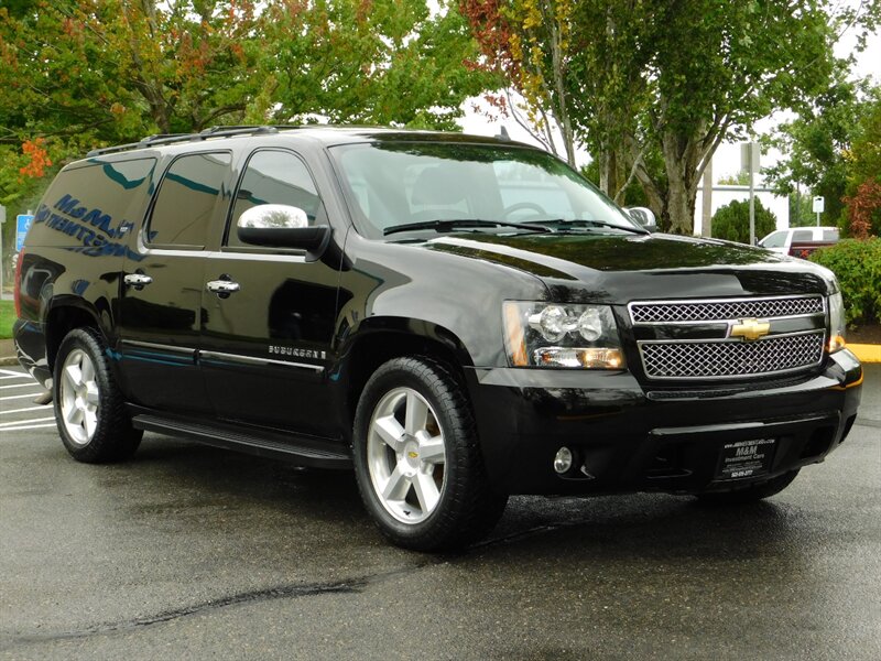 2007 Chevrolet Suburban LTZ 1500 Sport Utility 4WD / 3rd Seat / Navigation