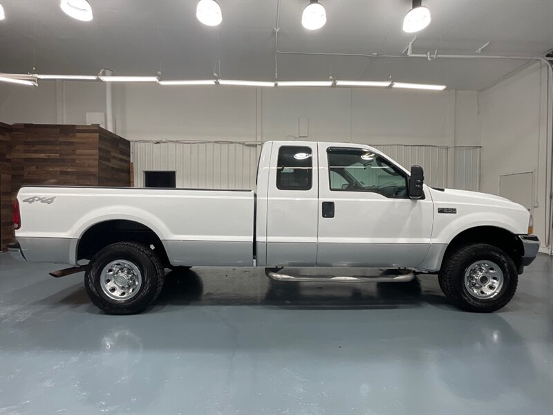 2004 Ford F-250 XLT 4x4 / 5.4L V8 / NEW TIRES / ONLY 49K MILES  / LONG BED / LOCAL TRUCK / ZERO RUST - Photo 4 - Gladstone, OR 97027