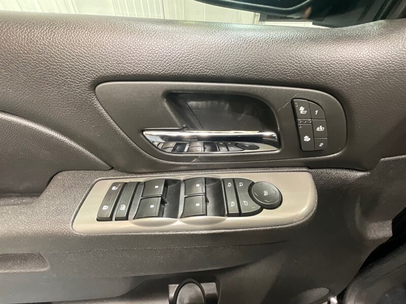 2012 Chevrolet Silverado 1500 LTZ Crew Cab 4X4 / Leather Heated seats /ZERO RUST /LOCAL TRUCK / Towing Pkg - Photo 36 - Gladstone, OR 97027
