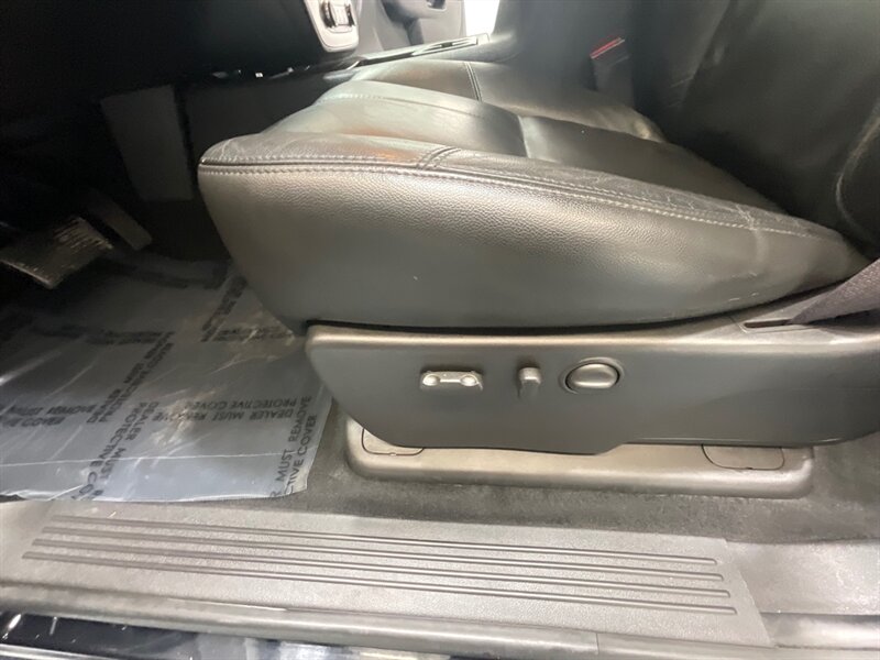 2012 Chevrolet Silverado 1500 LTZ Crew Cab 4X4 / Leather Heated seats /ZERO RUST /LOCAL TRUCK / Towing Pkg - Photo 18 - Gladstone, OR 97027