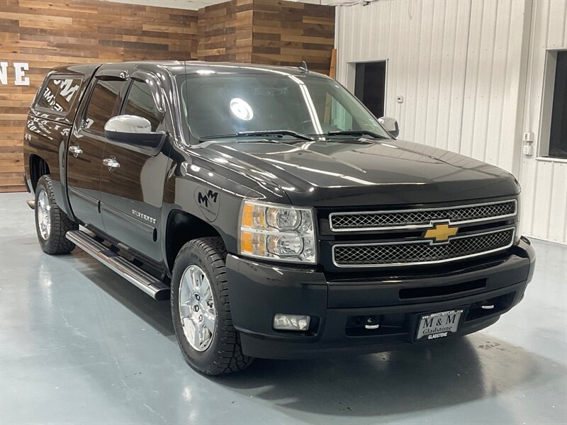 2012 Chevrolet Silverado 1500 LTZ Crew Cab 4X4 / Leather Heated seats /ZERO RUST /LOCAL TRUCK / Towing Pkg - Photo 2 - Gladstone, OR 97027