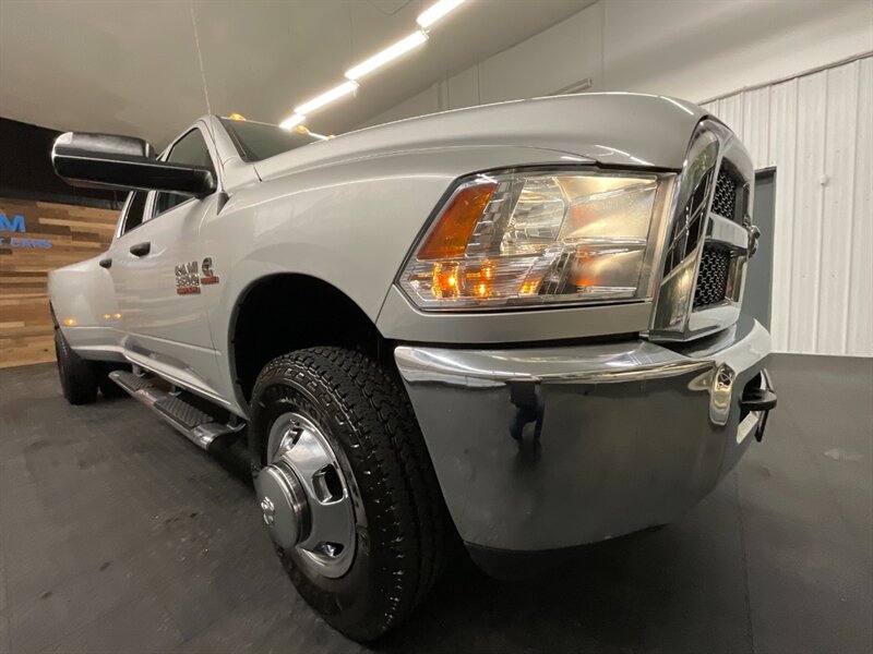 2018 RAM 3500 Crew Cab 4X4 / 6.7L DIESEL / DUALLY / AISIN TRANNY  1-OWNER / DUALLY / 6.7L CUMMINS DIESEL / Excel Cond - Photo 10 - Gladstone, OR 97027