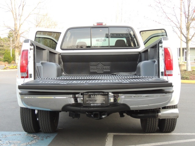 2002 Ford F-350 DUALLY / Crew Cab / Long Bed / 7.3L Diesel / 1-TON   - Photo 12 - Portland, OR 97217