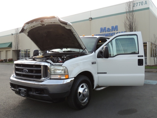 2002 Ford F-350 DUALLY / Crew Cab / Long Bed / 7.3L Diesel / 1-TON   - Photo 9 - Portland, OR 97217