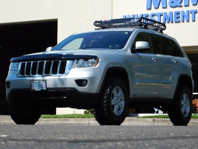 2011 Jeep Grand Cherokee LAREDO SPORT SUV / 4X4 / NEW TIRES / NEW LIFT