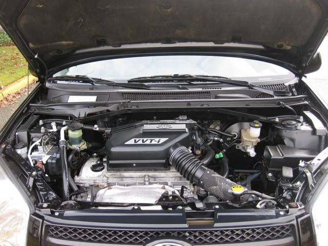 2005 Toyota RAV4 - Photo 30 - Portland, OR 97217