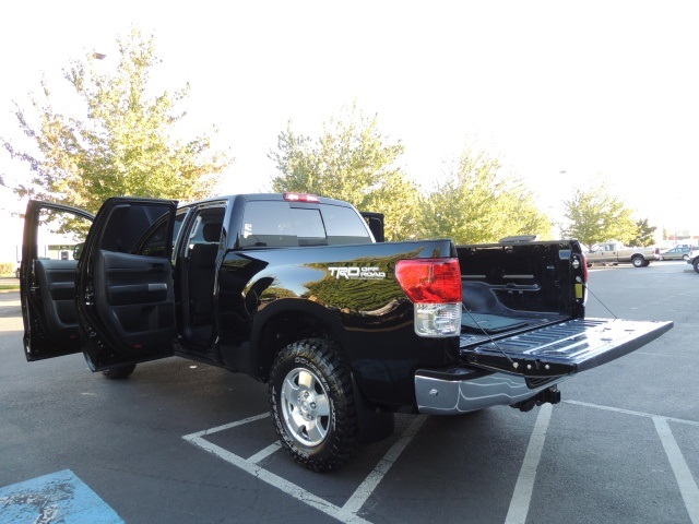 2011 Toyota Tundra Double Cab / 4X4 / TRD OFF ROAD / 1-OWNER / LIFTED   - Photo 15 - Portland, OR 97217