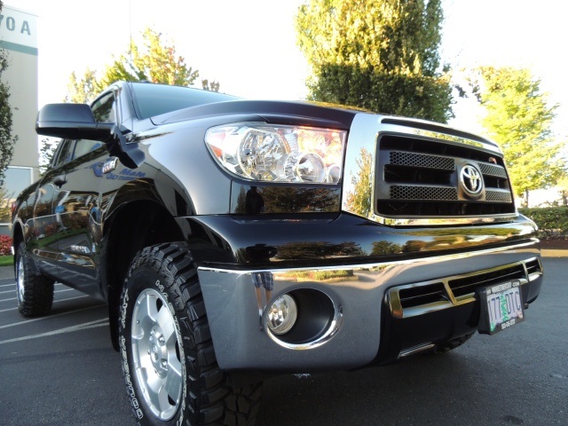 2011 Toyota Tundra Double Cab / 4X4 / TRD OFF ROAD / 1-OWNER / LIFTED   - Photo 10 - Portland, OR 97217