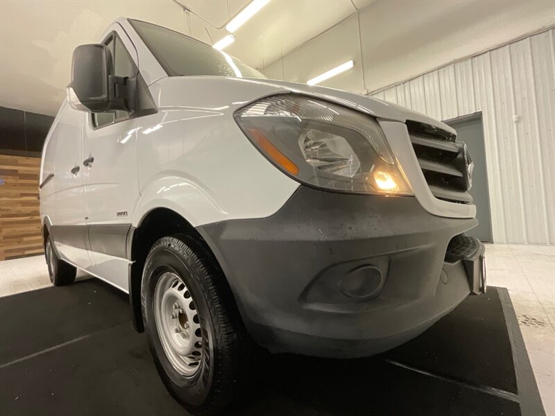 2015 Mercedes-Benz Sprinter 2500 CARGO VAN  / 2.1L 4Cyl DIESEL / Backup Camera  / NEW TIRES / STANDARD ROOF / 144 " WB - Photo 22 - Gladstone, OR 97027