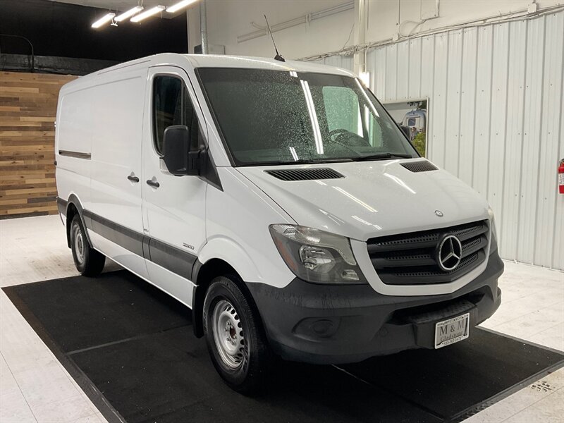 2015 Mercedes-Benz Sprinter 2500 CARGO VAN  / 2.1L 4Cyl DIESEL / Backup Camera  / NEW TIRES / STANDARD ROOF / 144 " WB - Photo 2 - Gladstone, OR 97027