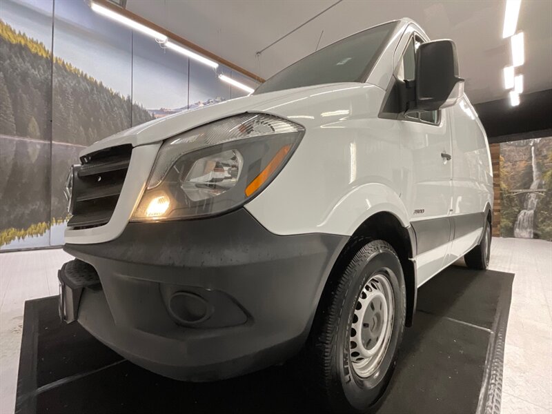 2015 Mercedes-Benz Sprinter 2500 CARGO VAN  / 2.1L 4Cyl DIESEL / Backup Camera  / NEW TIRES / STANDARD ROOF / 144 " WB - Photo 21 - Gladstone, OR 97027