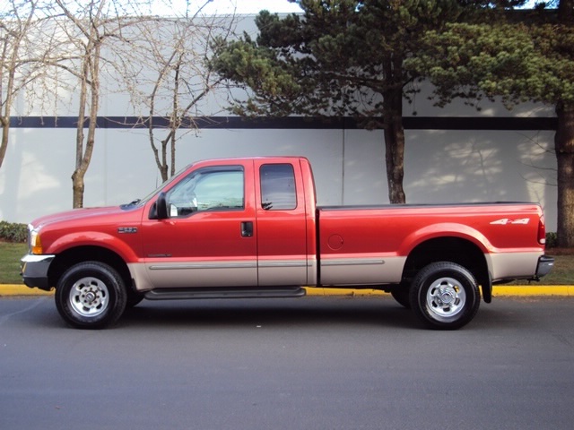 1999 Ford F-250 Super Duty Lariat/4WD/ 7.3L Diesel   - Photo 2 - Portland, OR 97217