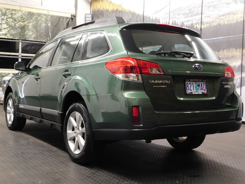 2014 Subaru Outback 2.5i Wagon AWD / BRA   - Photo 7 - Gladstone, OR 97027