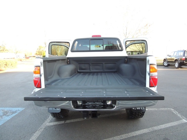 2004 Toyota Tacoma Double Cab / LIFTED   - Photo 12 - Portland, OR 97217