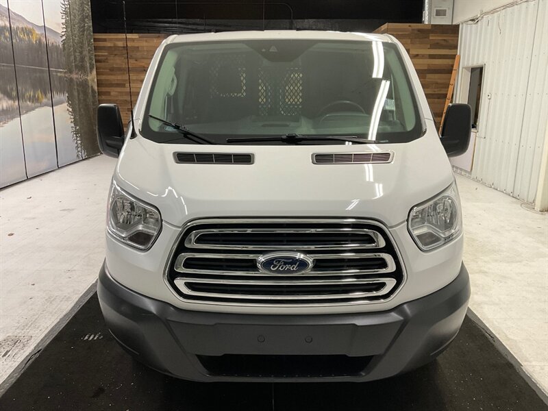 2018 Ford Transit Cargo Van 250 / 3.7L V6 / Backup Camera / 51K MILE  / Cruise Control / Backup Cam / LOW ROOF - Photo 5 - Gladstone, OR 97027