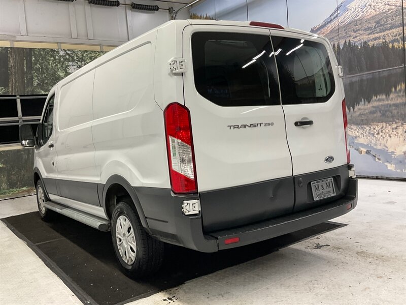 2018 Ford Transit Cargo Van 250 / 3.7L V6 / Backup Camera / 51K MILE  / Cruise Control / Backup Cam / LOW ROOF - Photo 7 - Gladstone, OR 97027