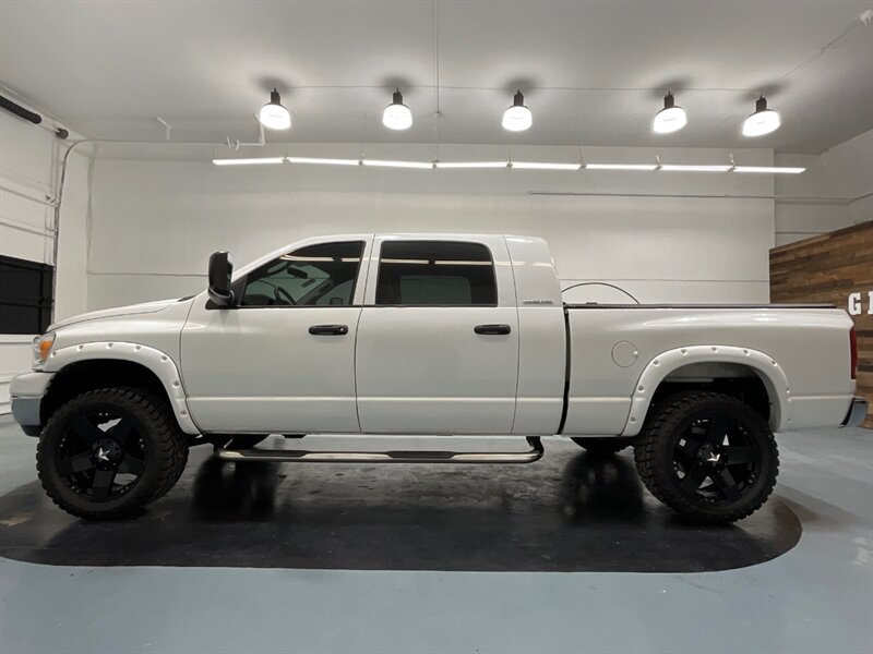 2006 Dodge Ram 2500 SLT MEGA CAB 4X4 / 5.9L CUMMINS DIESEL / LIFTED  / BRAND NEW 35 " MUD TIRES - Photo 3 - Gladstone, OR 97027