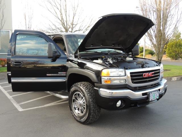 2006 GMC Sierra 2500 SLT 4X4 CrewCab 6.6 DURAMAX Diesel SnugTop Canopy   - Photo 18 - Portland, OR 97217