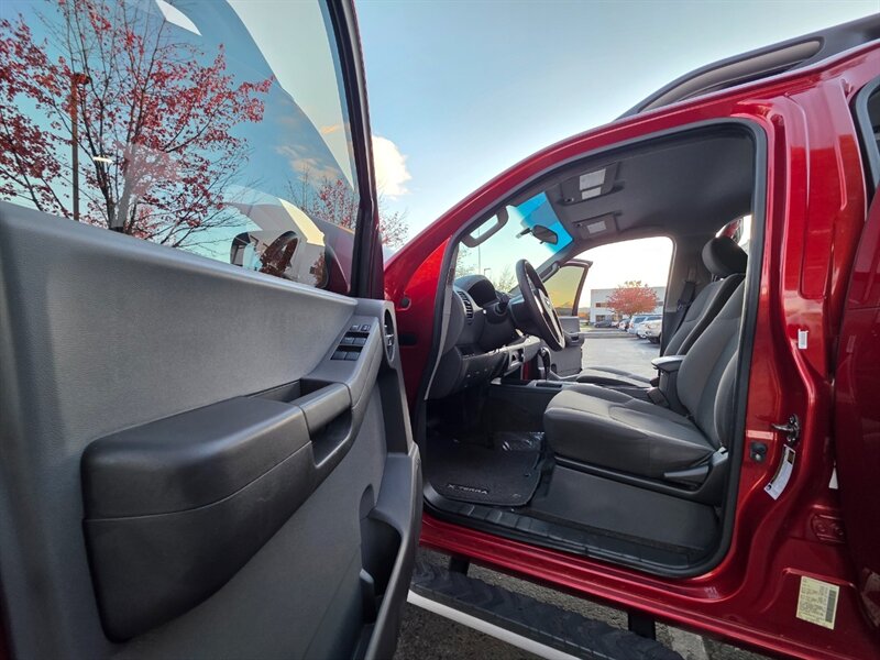 2013 Nissan Xterra 4X4 V6 4.0L / NEW LIFT + WHEELS + TIRES / 1-OWNER / LOCAL CAR / EXCELLENT HISTORY / VERY CLEAN - Photo 45 - Portland, OR 97217