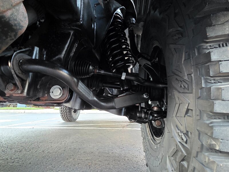 2013 Nissan Xterra 4X4 V6 4.0L / NEW LIFT + WHEELS + TIRES / 1-OWNER / LOCAL CAR / EXCELLENT HISTORY / VERY CLEAN - Photo 20 - Portland, OR 97217