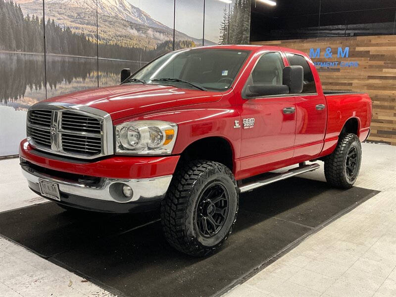 2008 Dodge Ram 2500 SLT 4X4 / 6.7L DIESEL /NEW LIFT WHEELS TIRES  / LOCAL TRUCK RUST FREE / Short Bed / LIFTED w. 35 " MUD TIRES & 18 " WHEELS / ONLY 86,000 MILES - Photo 1 - Gladstone, OR 97027