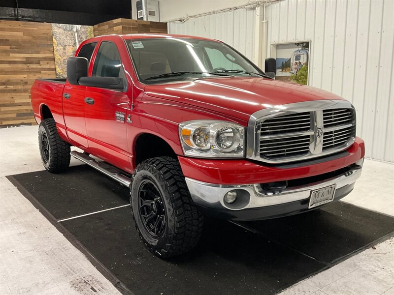 2008 Dodge Ram 2500 SLT 4X4 / 6.7L DIESEL /NEW LIFT WHEELS TIRES  / LOCAL TRUCK RUST FREE / Short Bed / LIFTED w. 35 " MUD TIRES & 18 " WHEELS / ONLY 86,000 MILES - Photo 2 - Gladstone, OR 97027