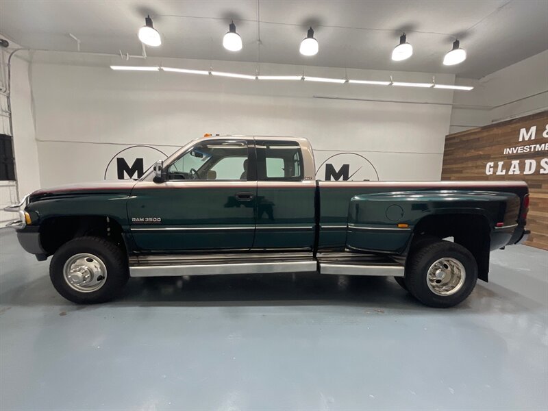 1996 Dodge Ram 3500 Laramie SLT 4X4 5.9L DIESEL 12-VALVE / 86k MILES  / DUALLY / ZERO RUST / LONG BED - Photo 3 - Gladstone, OR 97027