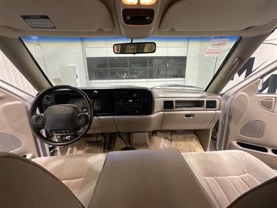 1996 Dodge Ram 3500 Laramie SLT 4X4 5.9L DIESEL 12-VALVE / 86k MILES / DUALLY / ZERO RUST / LONG BED - Photo 38 - Gladstone, OR 97027