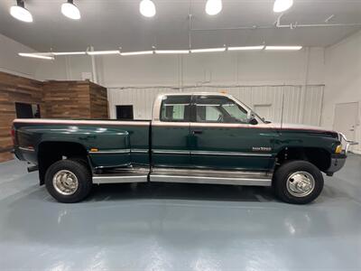 1996 Dodge Ram 3500 Laramie SLT 4X4 5.9L DIESEL 12-VALVE / 86k MILES / DUALLY / ZERO RUST / LONG BED - Photo 4 - Gladstone, OR 97027