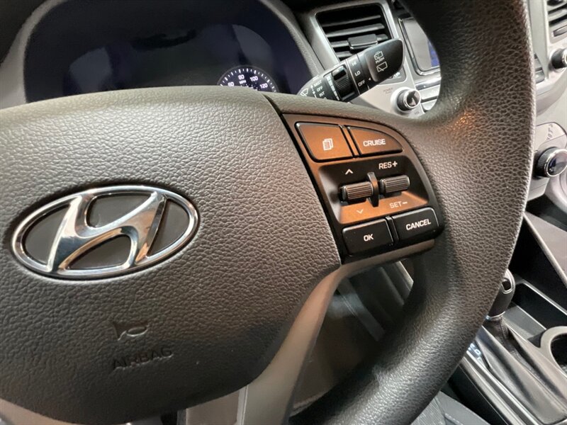 2016 Hyundai Tucson SE Sport Utility AWD / BackupCamera / LOCAL  / 83,000 MILES - Photo 22 - Gladstone, OR 97027