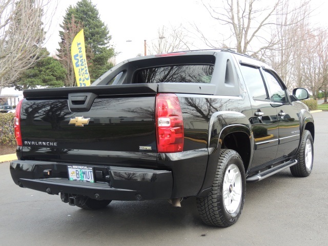 2007 Chevrolet Avalanche Z71 / 4X4 / Rear DVD / Navigation / Loaded   - Photo 8 - Portland, OR 97217