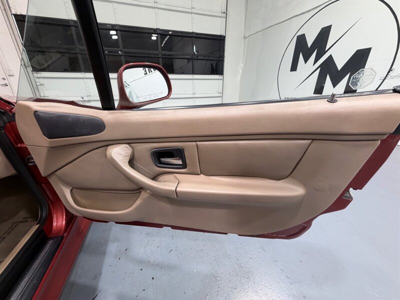 2001 BMW Z3 3.0i 2dr Hatchback / 5-SPEED MANUAL /86K MILES / NEW TIRES / LEATHER SEATS - Photo 35 - Gladstone, OR 97027