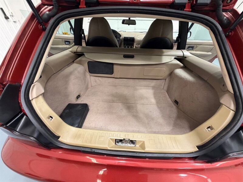 2001 BMW Z3 3.0i 2dr Hatchback / 5-SPEED MANUAL /86K MILES / NEW TIRES / LEATHER SEATS - Photo 11 - Gladstone, OR 97027