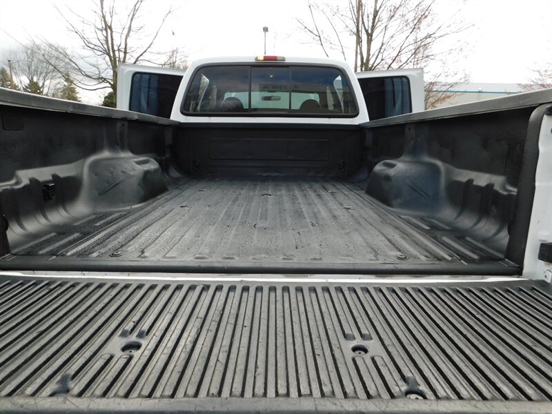 2001 Ford F-350 Super Duty Lariat DUALLY / 4X4 / 7.3L DIESEL   - Photo 28 - Portland, OR 97217