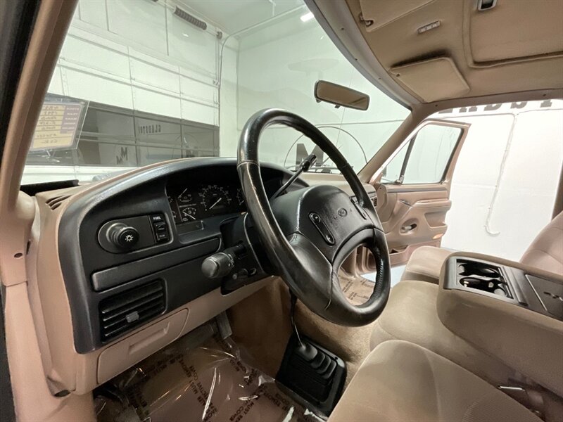 1997 Ford F-250 XLT Extended Cab 4X4 / 7.5L V8 / 62,000 MILES / LONG BED / ZERO RUST / SUPER CLEAN INSIDE OUT / BRAND NEW TIRES / SUNROOF - Photo 35 - Gladstone, OR 97027