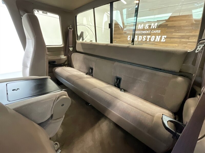 1997 Ford F-250 XLT Extended Cab 4X4 / 7.5L V8 / 62,000 MILES / LONG BED / ZERO RUST / SUPER CLEAN INSIDE OUT / BRAND NEW TIRES / SUNROOF - Photo 12 - Gladstone, OR 97027