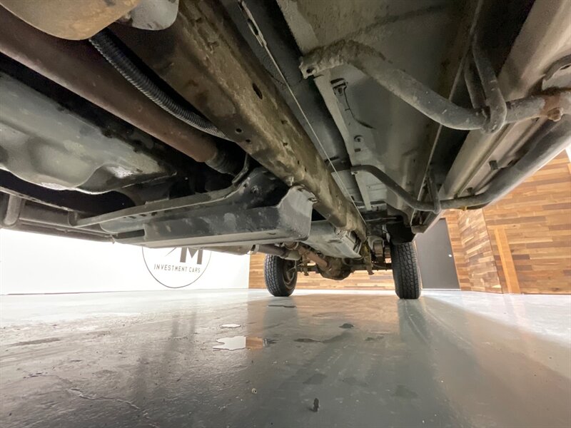 1997 Ford F-250 XLT Extended Cab 4X4 / 7.5L V8 / 62,000 MILES / LONG BED / ZERO RUST / SUPER CLEAN INSIDE OUT / BRAND NEW TIRES / SUNROOF - Photo 47 - Gladstone, OR 97027