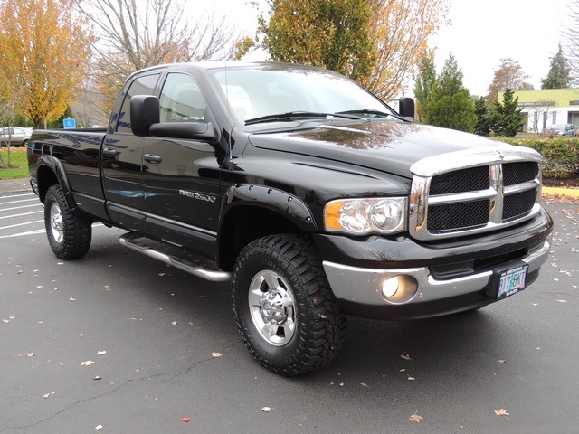 2004 Dodge Ram 2500 SLT / 4X4 / 5.9L Diesel / Long Bed / LIFTED   - Photo 2 - Portland, OR 97217