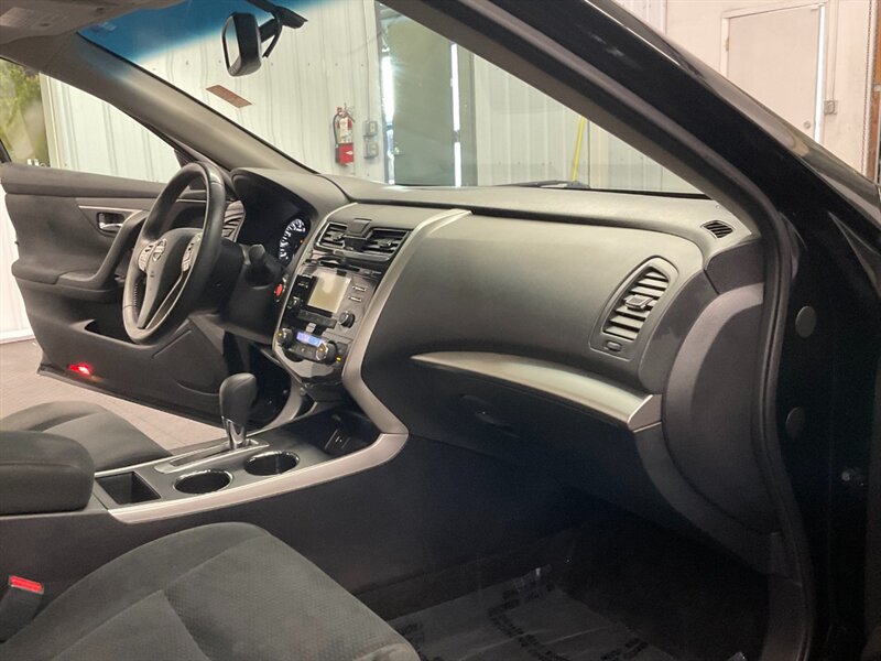 2015 Nissan Altima 2.5 SV / Backup Came   - Photo 18 - Gladstone, OR 97027