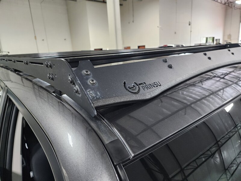 2015 Toyota 4Runner 4X4 / LIFTED / FUEL RIMS / NEW TIRES / PRINSU RACK / V6 4.0L / NAVi / REAR CAM / ZERO RUST / PRISTINE - Photo 19 - Portland, OR 97217