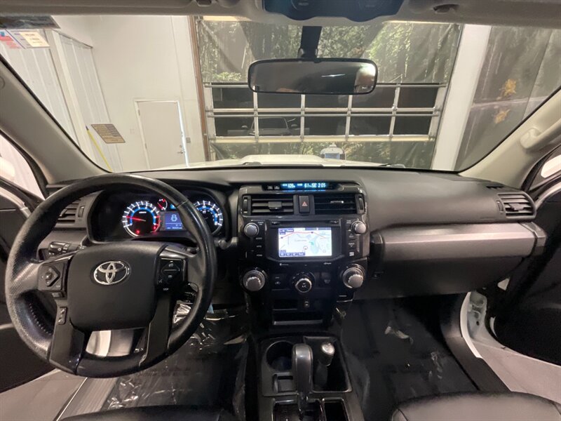 2014 Toyota 4Runner Trail TRD PRO UPGRADED LEATHER / 4X4 / LIFTED  TRD PRO LEATHER & HEATED SEATS / LIFTED w/ BRAND NEW BF GOODRICH TIRES - Photo 37 - Gladstone, OR 97027