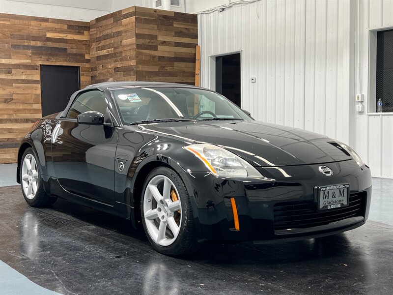 2005 Nissan 350Z Touring / Navi / 6 SPD / Convertible /53,000 Miles  / LOW MILE / RUST FREE LOCAL - Photo 2 - Gladstone, OR 97027